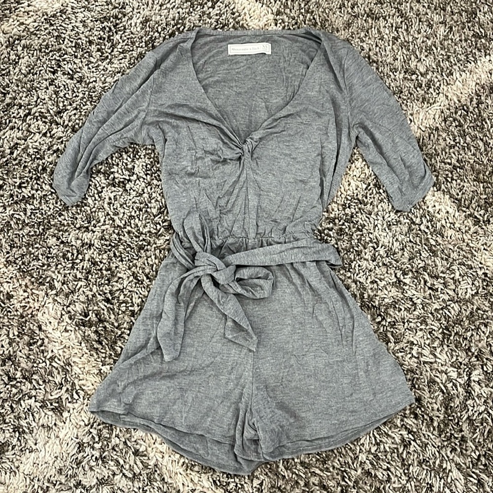 Abercrombie & Fitch Women’s Grey Romper Jersey Fabric Soft & Stretchy XS
